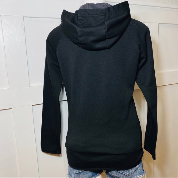 The North Face Hoodie - Picture 5 of 8